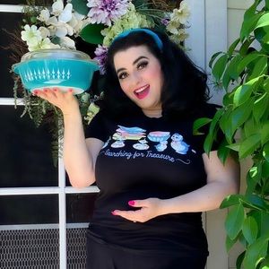 Pyrex, Bluebirds, Holt Howard, Retro T-Shirt